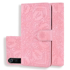 Estuche de cuero en relieve con diseño plega...
