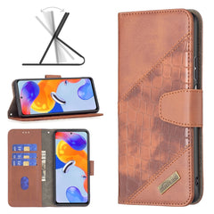 Estuche de cuero con textura de cocodrilo en...
