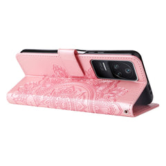 Estuche de cuero con estampado de flores de ...