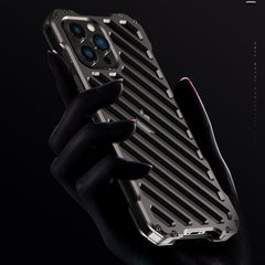 Estuche para teléfono con armadura transpira...