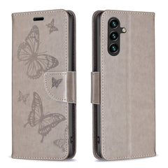 Estuche de cuero con estampado de dos maripo...