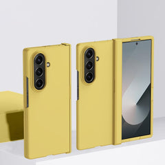 Skin Feel PC Phone Case con bisagra         ...