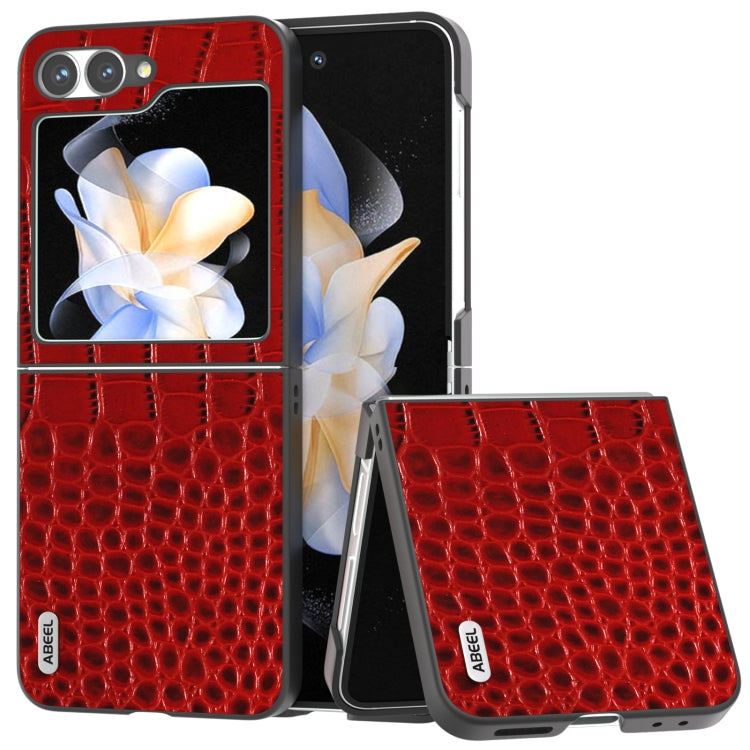 Funda para teléfono con borde negro y patrón...