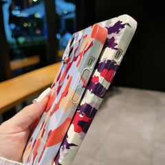Estuche para PC con patrón de camuflaje y or...