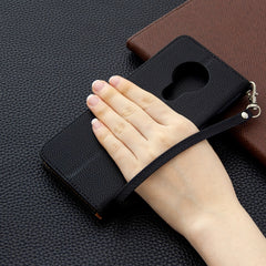 Estuche de cuero con tapa horizontal de colo...
