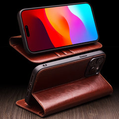 Funda para teléfono QIALINO Classic de cuero...