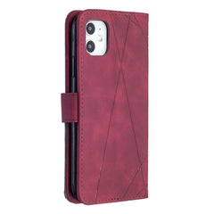 Estuche de cuero con tapa horizontal y hebil...