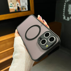 Funda para teléfono Hawkeye Skin Feel MagSaf...