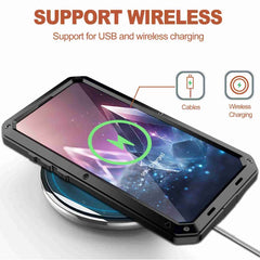Funda metálica para teléfono con triple prot...