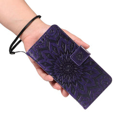 Funda de cuero tipo libro con estampado de g...