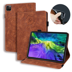 Estuche de cuero con tapa horizontal en reli...