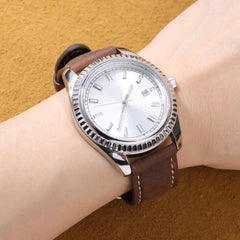 Correa de reloj de cuero con textura retro C...