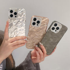 Funda para teléfono con diseño arrugado y ma...