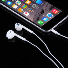 Auriculares con control por cable de 3,5 mm