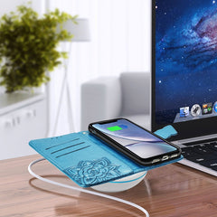 Funda de cuero con tapa horizontal en reliev...