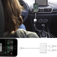 Audio y carga auxiliares con conector Lightning dual para iPhone 2 en 1