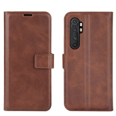 Estuche de cuero con tapa horizontal con heb...