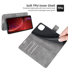 Estuche de cuero con tapa horizontal con heb...