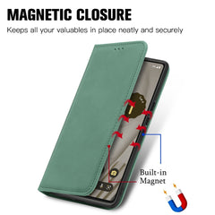 Estuche para teléfono de cuero con tapa magn...
