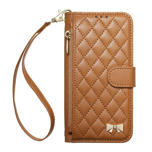 Cartera con cremallera de textura romboidal,...