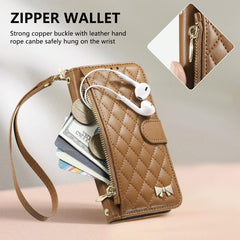 Cartera con cremallera de textura romboidal,...