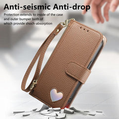 Cartera con cremallera y diseño de corazón d...
