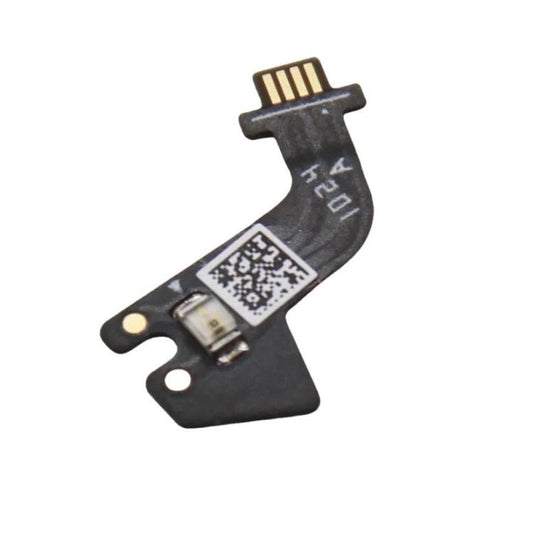 Para localizar el cable flexible del control...